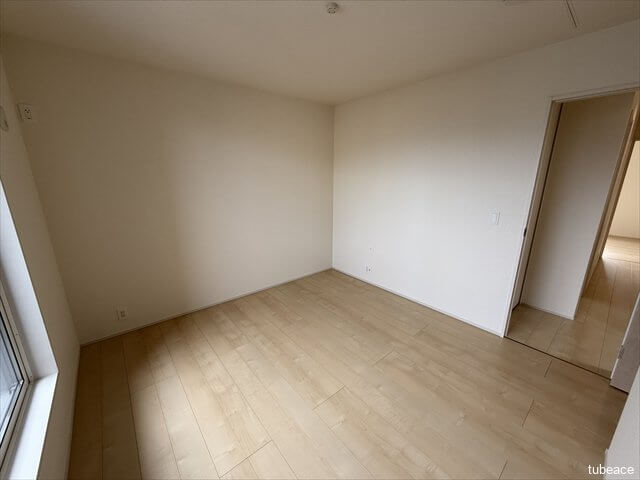 主寝室にいかがでしょうか。
