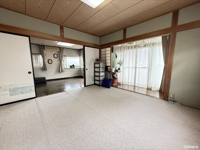 本格的な造りの和室。客間やご両親の寝室にもおすすめです。