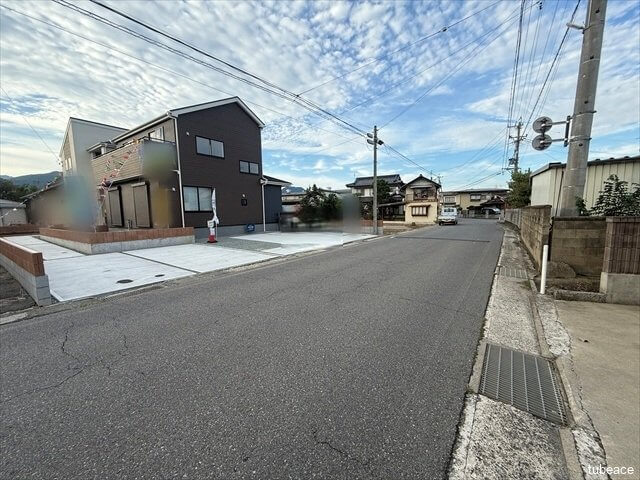 前面道路の幅員も６．６ｍございます。