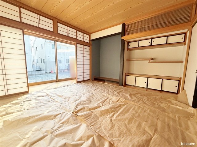 誰かが泊まりに来た際の客間としても使えますし、おじいちゃんおばあちゃんと一緒に住むことも出来ますね。