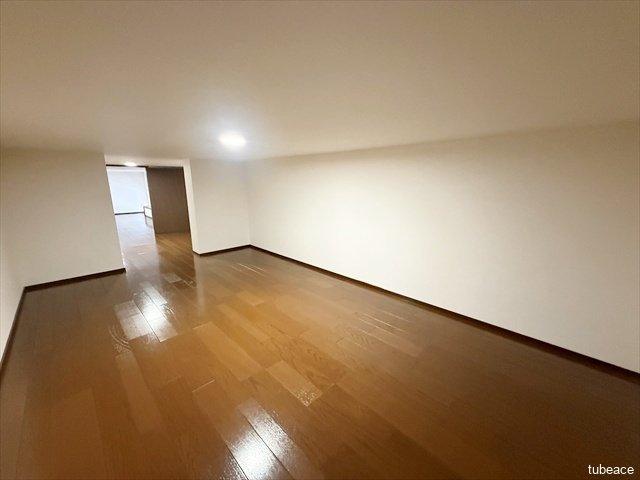 屋根裏部屋が広すぎて隣の家まで行っちゃったのかと思いました（笑）