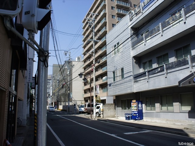 外観・前面道路