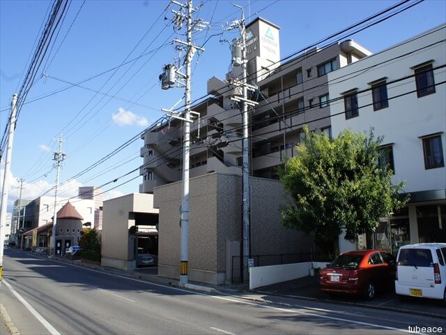 北面道路・外観