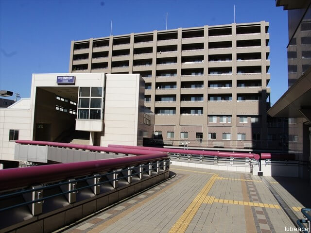 外観・長野電鉄線信濃吉田駅南口から撮影