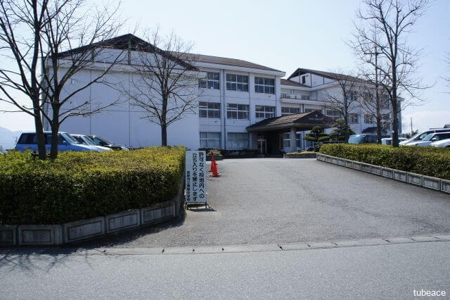 犀陵中学校 約1,700m(徒歩22分)