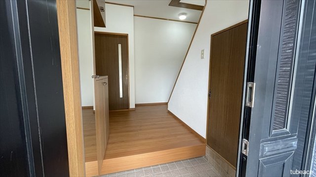 収納豊富な玄関で、アウトドア用品などの大きな荷物もスッキリ片付きます。