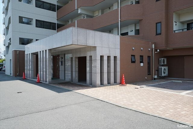 RC・SRC造14階建て、総戸数83戸のコミュニティとなっております。