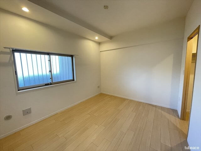 収納スペースが豊富でお部屋がスッキリ片付きますね。