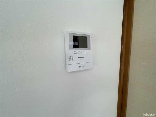 TVモニター付インターホンで防犯設備も充実しています。