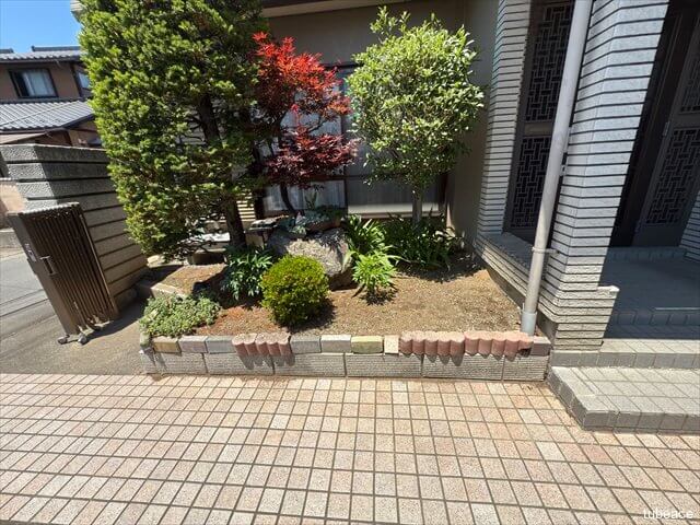 ちょっとした植栽スペースも暮らしに彩りを与えてくれます。